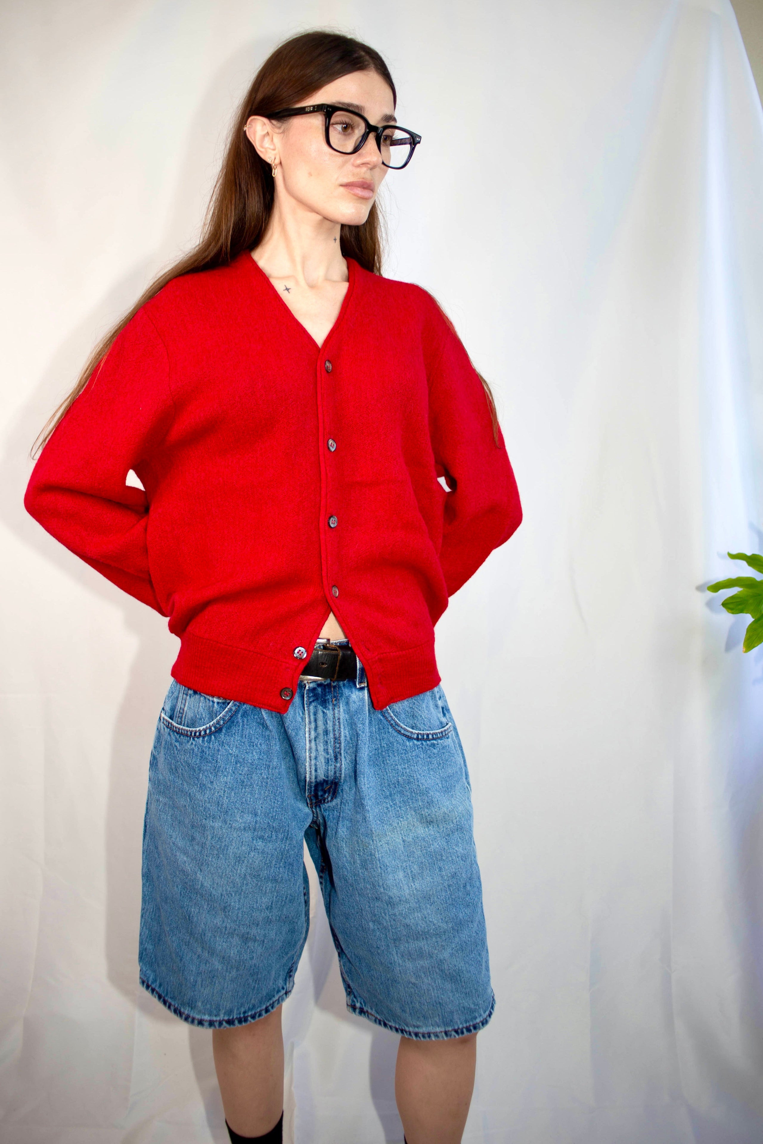 SWEATERS/SWEATSHIRTS