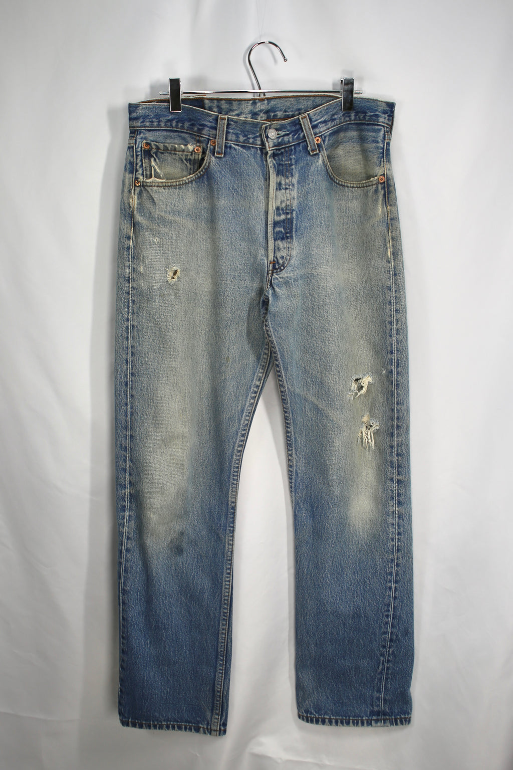 [LEVIS] Damaged 501,W32 L30