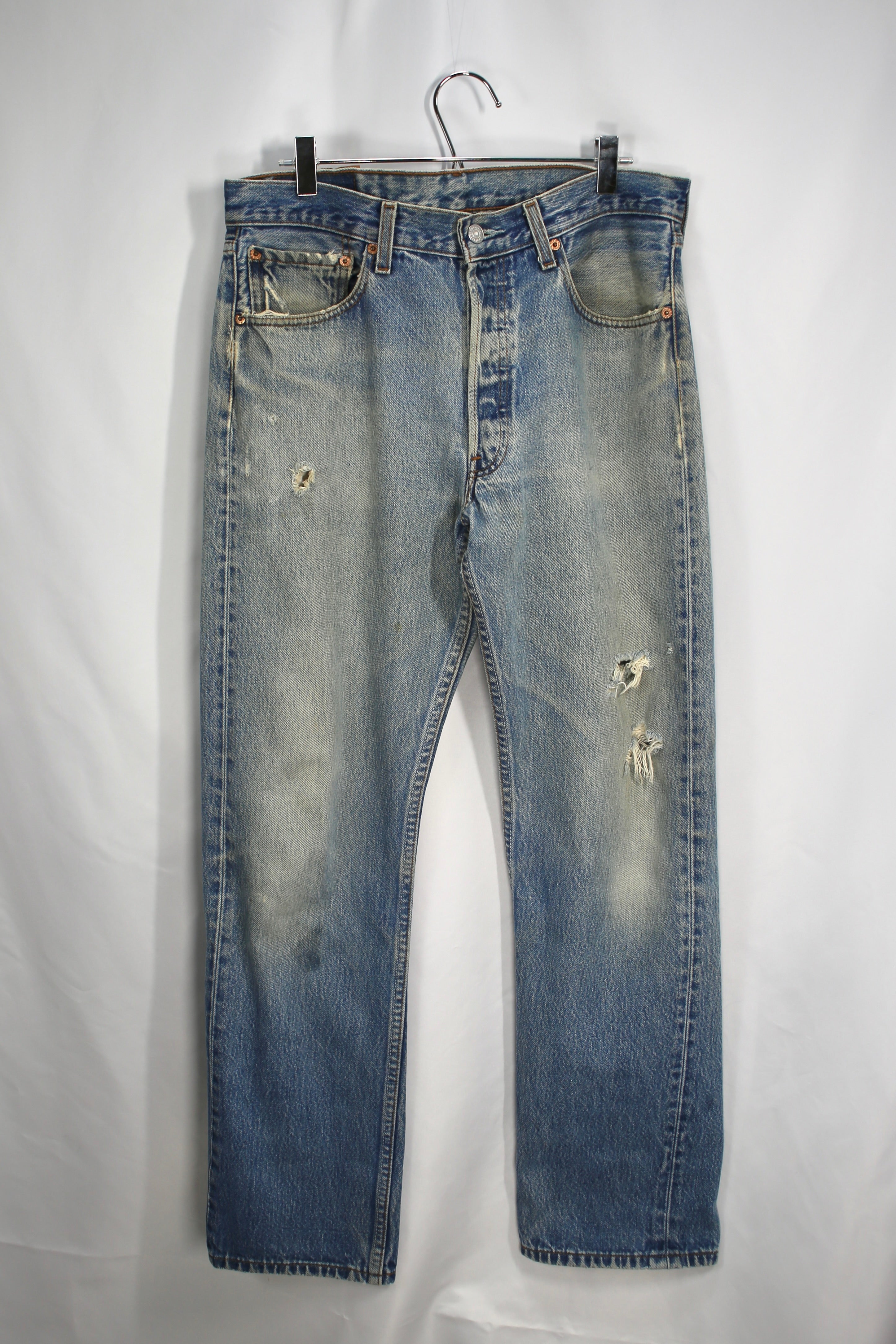 [LEVIS] Damaged 501,W32 L30